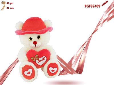 orso con cappello e cuore rosa